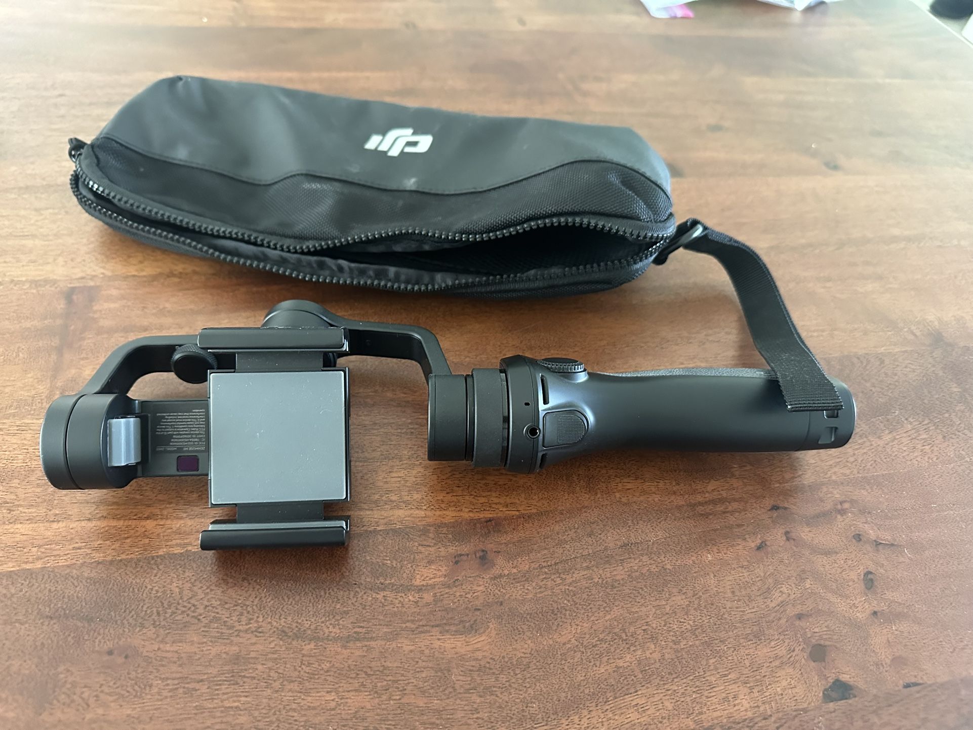  DJI Osmo Mobile Gimbal Stabilizer for Smartphones