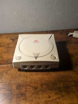 Sega Dreamcast cleaned and TESTED WORKING