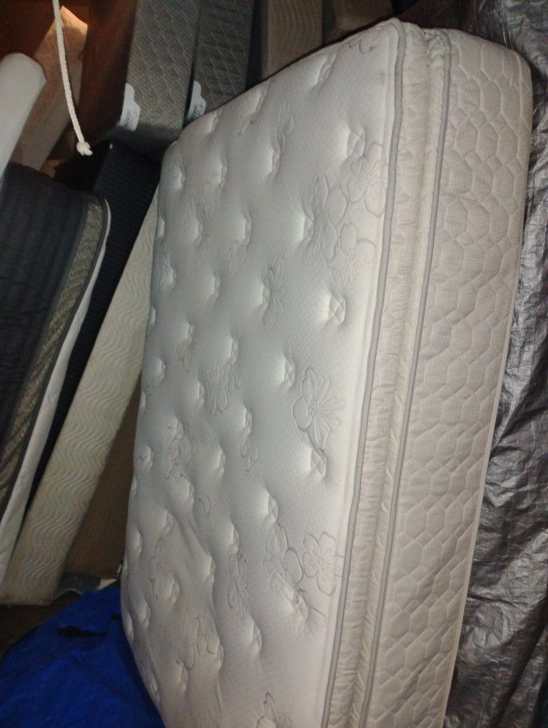 Full Size Plush Mattress