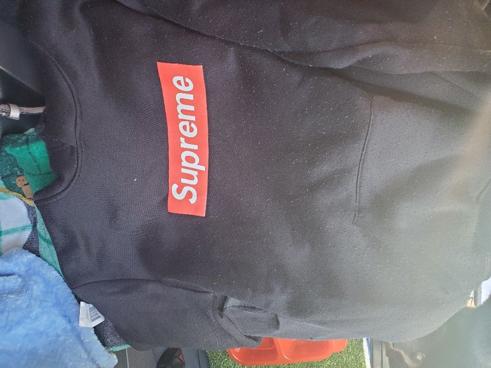 Supreme hoodie