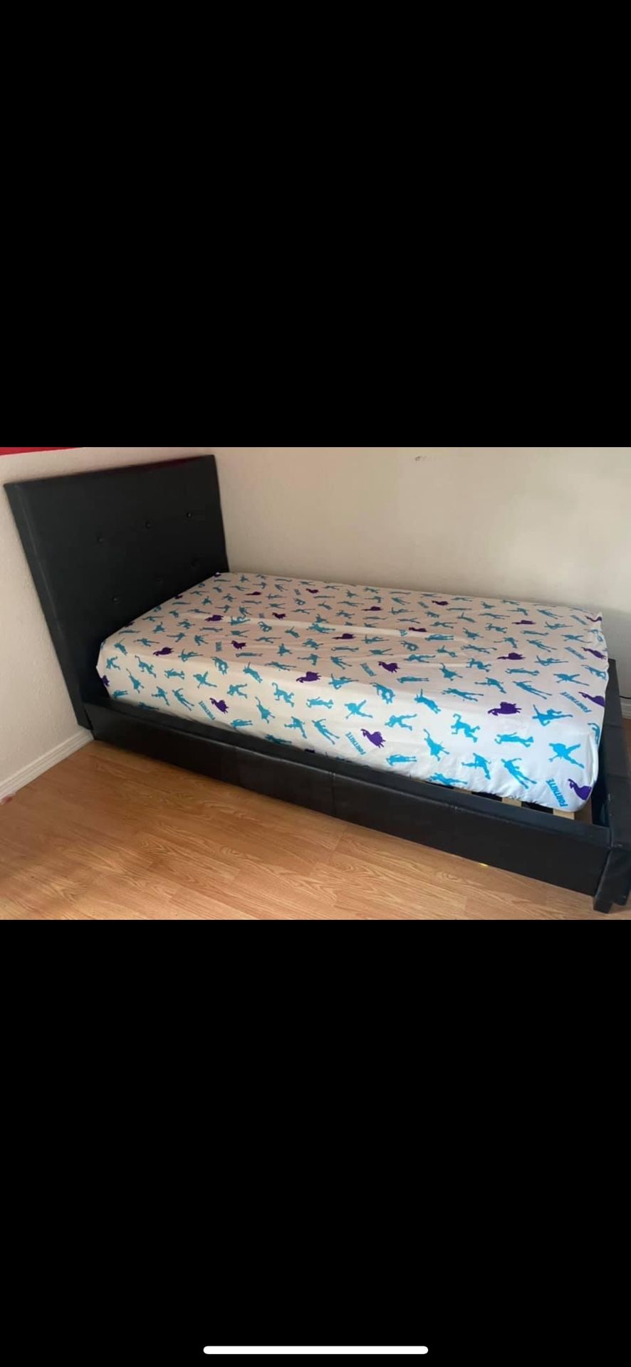 Black Twin Bed Frame And Mattress