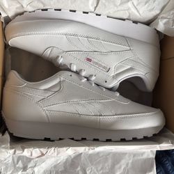 MENS REEBOK CLASSIC SIZE 10.5 And 9