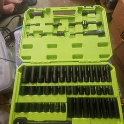 RENITECO 95-Piece 3/8" Socket Set