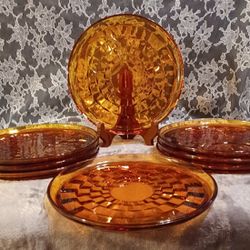 Set of 8  Indiana Glass Cubist 9 inch Amber snack  plates - cups not included.   These are rare and vintage.   All in perfect condition!