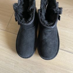 Brand New Toddler Boots (size 12)