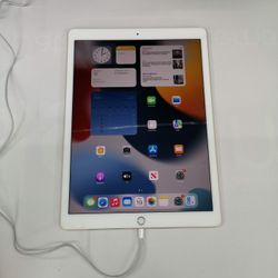 iPad 12.9 Pro 2nd Generation Model Number GSM A1671 Use But On Perfect Conditions