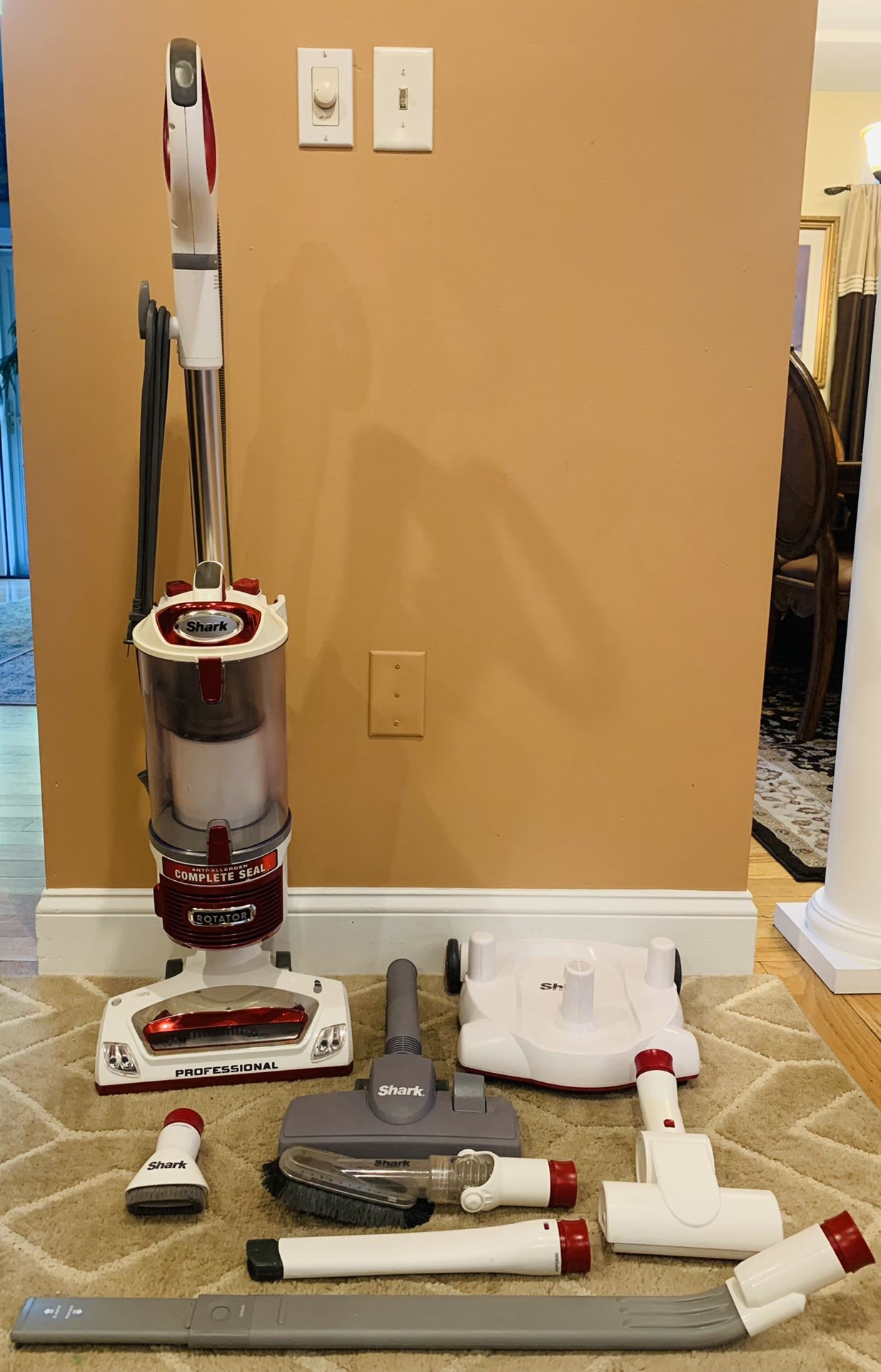 Shark rotator lift  away vacuum cleaner