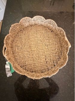 NEW 18” Scalloped Seagrass Decorative Tray with Handles