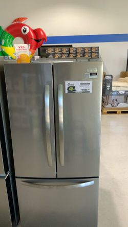 Frigidaire 18 cu.ft. Counter Depth French Door Refrigerator $1,000