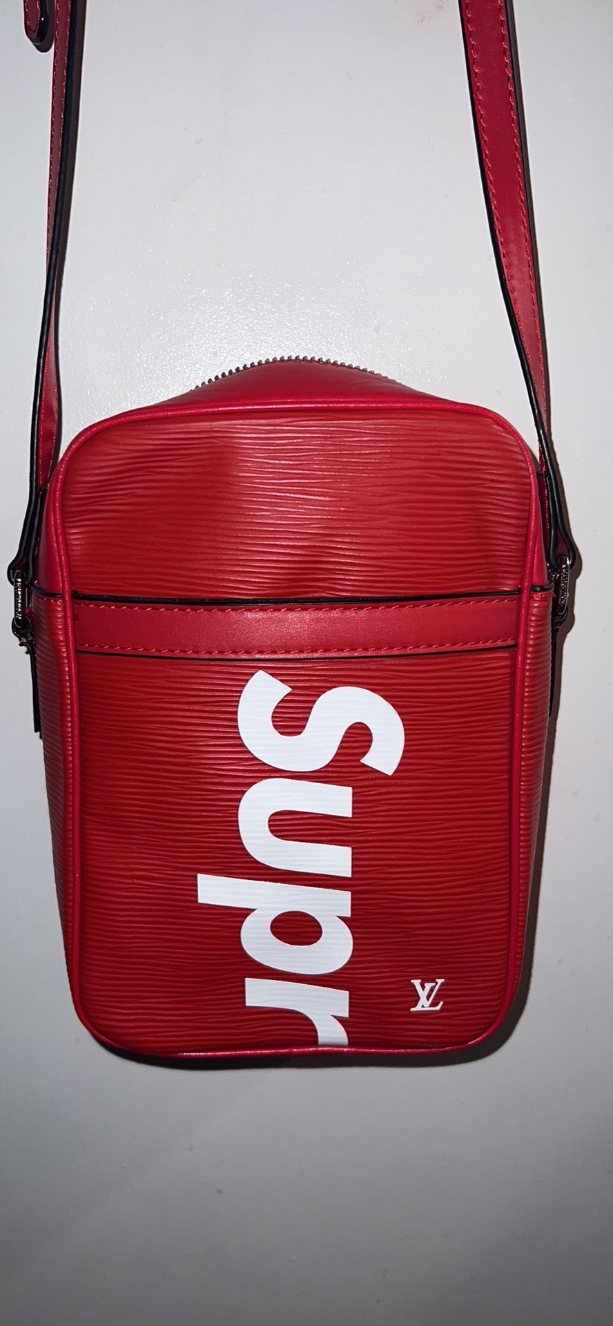 Louie Vuitton x Supreme Danube EPI PM Red