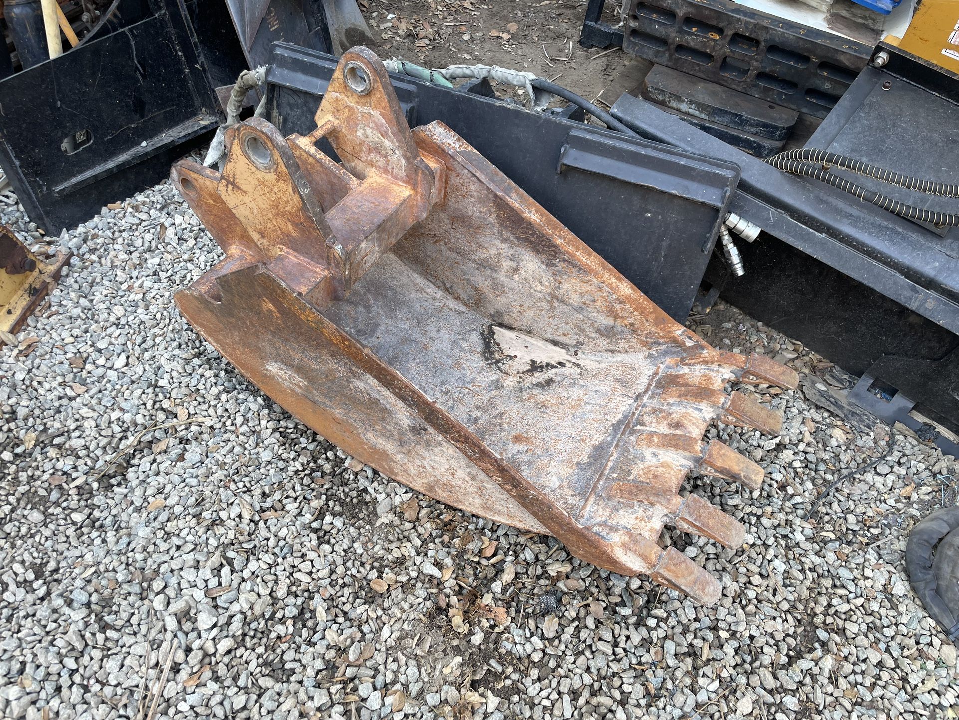 Case 24inch Backhoe Loader Bucket