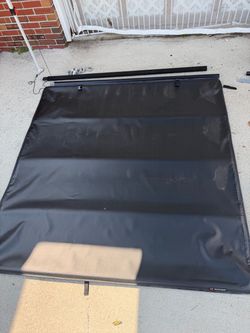 Tonneau cover off F-150 5.5’ bed