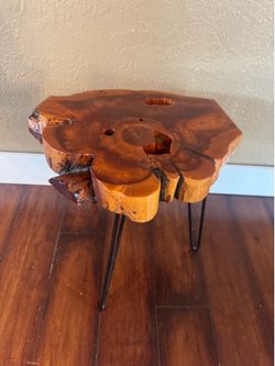 Live edge, side table or stool