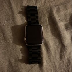 Series 4 Apple Watch For Sell 