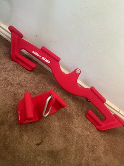 Most Grip lat bar