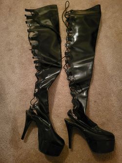 Women's Vinyl Lace-Up Platform Thigh High Boots - Sz. 6 - New