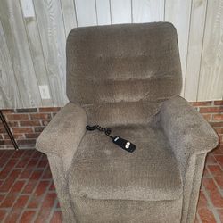 Power Lift Recliner Chair With Side Pockets