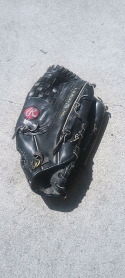 Rawlings Softball Glove