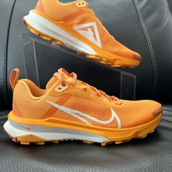 Nike Terra Kiger 9 Womens Size 5 NIKE Trail Running Shoes Melon Tint White NEW