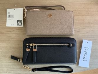 2 New Pretty Wristlets 