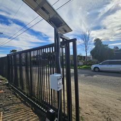Solar Gate Openers 