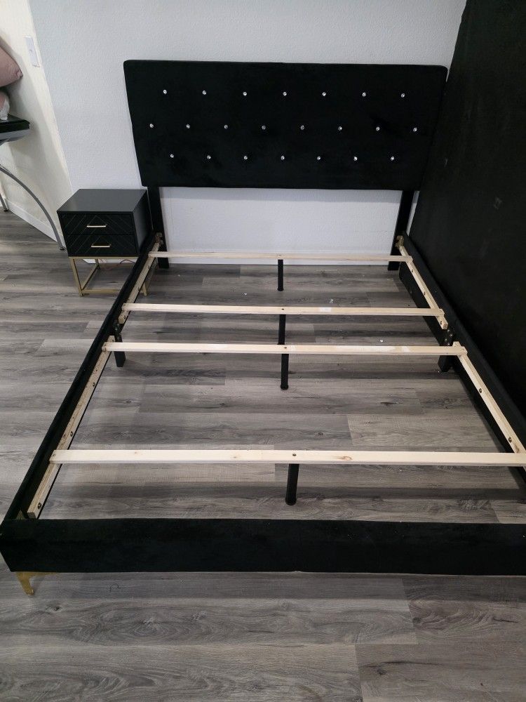 Queen Bed Frame + 1 Nightstand