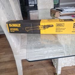 Dewalt Atomic Compact Series 20v Extended Reach Ratchet
