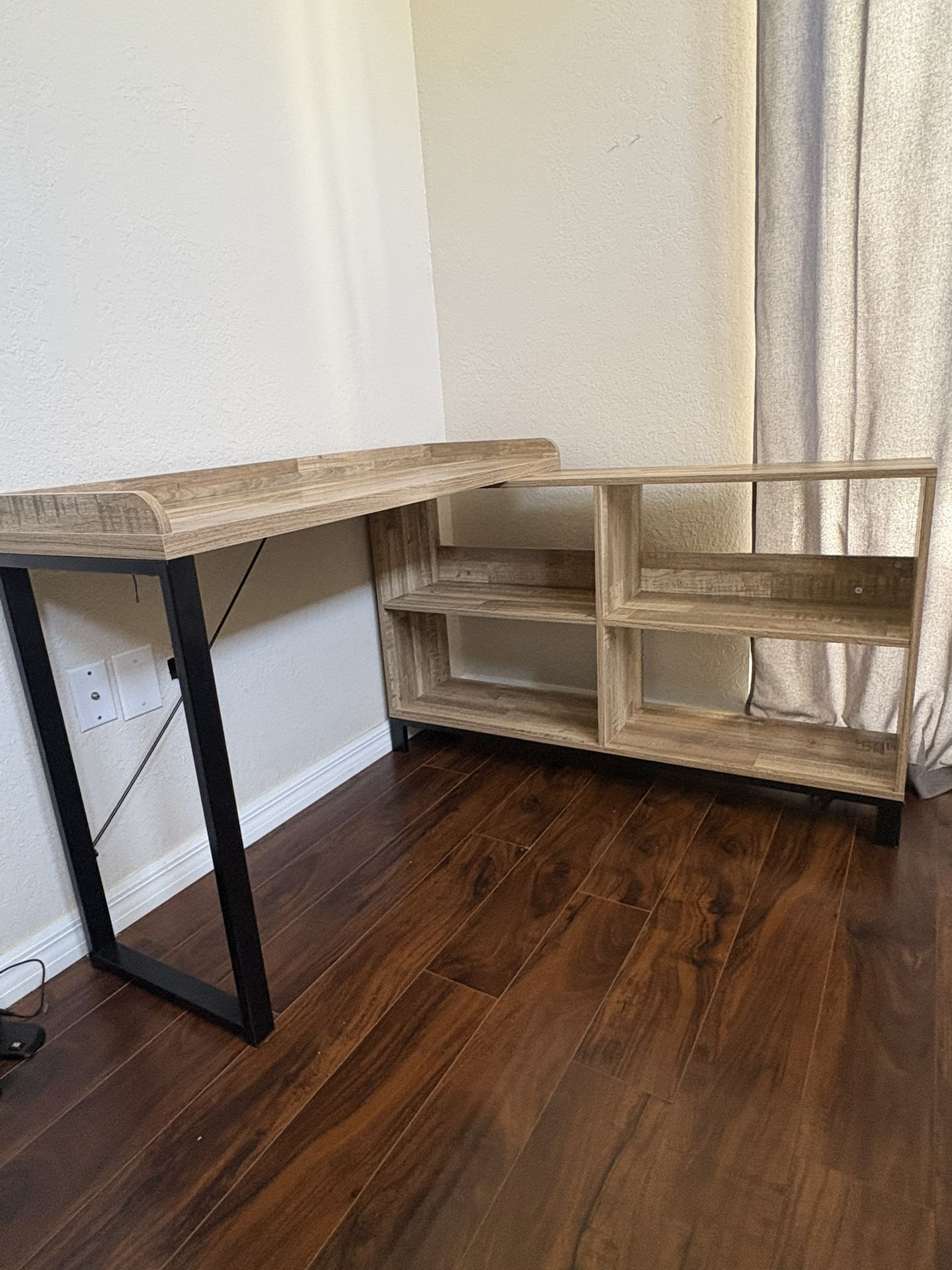L-Shaped Metal Base Writing Desk