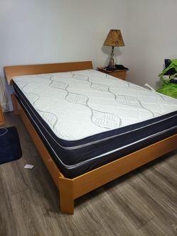 NEW QUEEN PILLOW TOP MATTRESS WITH BOX SPRING