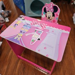 Disney Minnie Mouse Kids Table & Chair Set