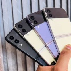 Samsung Galaxy Z Flip 3 Unlocked With Warranty 