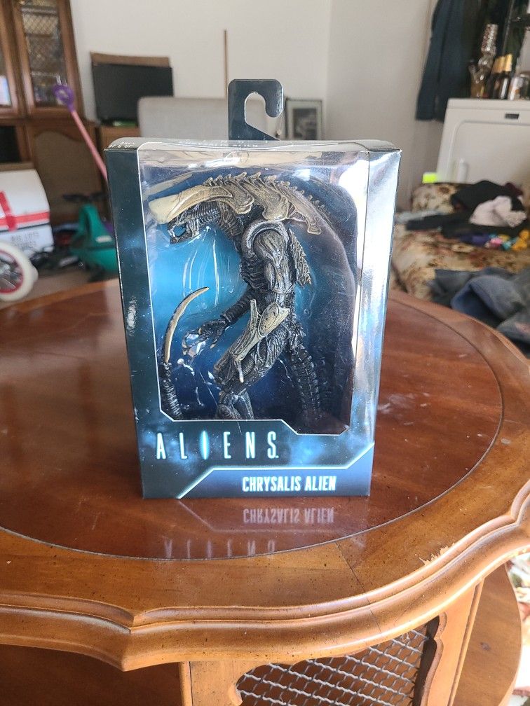 Aliens Chrystal Aliens Figure