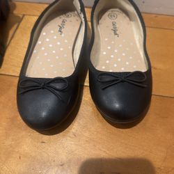 black flats