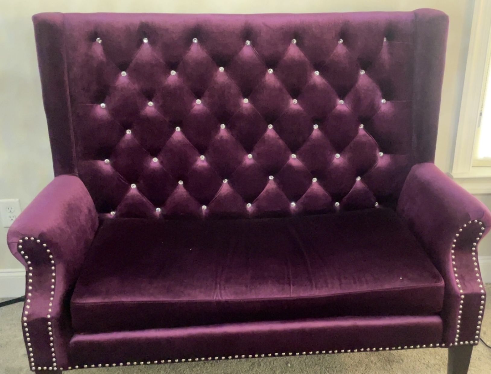 Loveseat 
