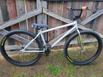 29" wheelie bike