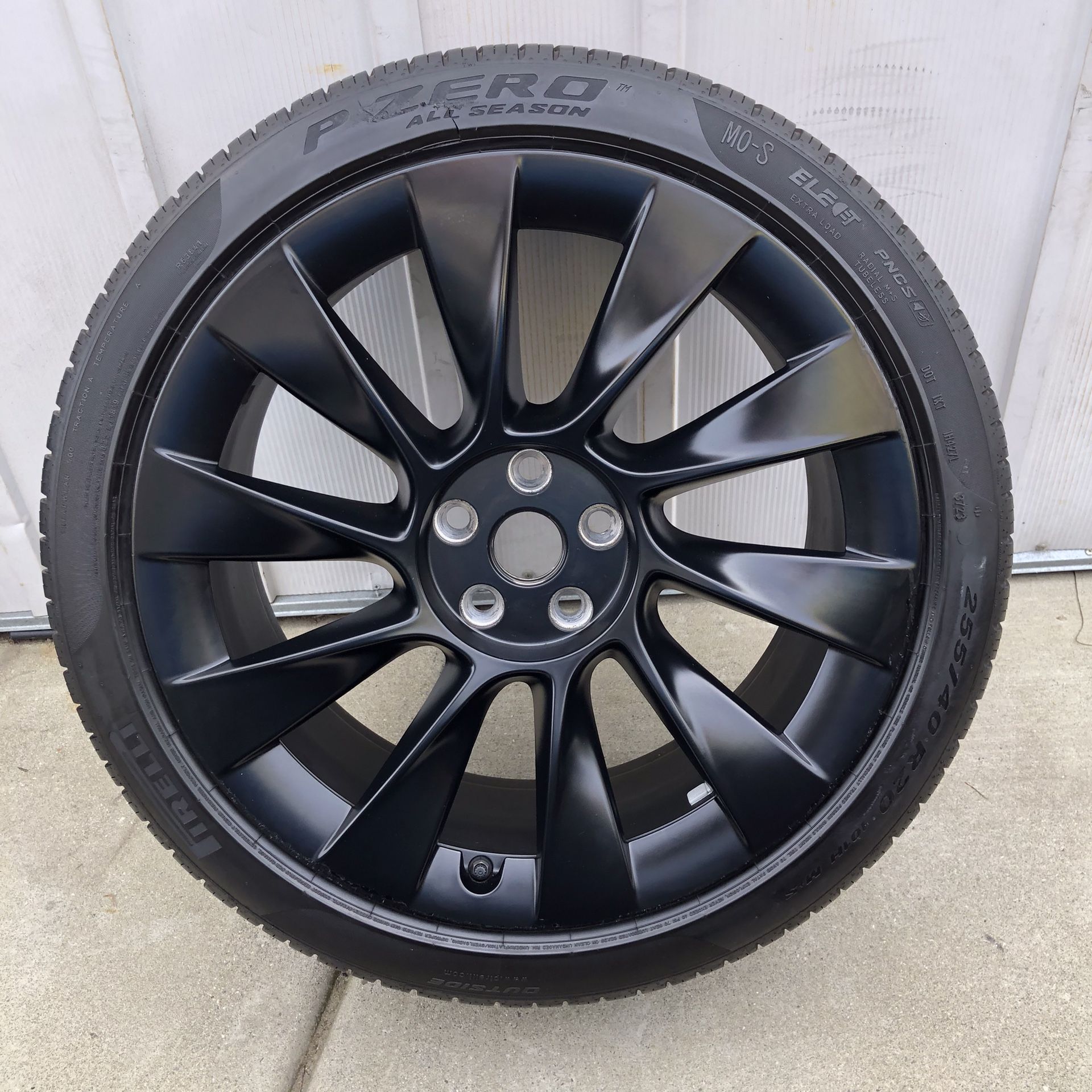 One Spare 20” Tesla Model Y OEM Induction Wheel Rim has Bluetooth TPMS! Good to use as a Replacement or Emergency Spare! ***SELLING JUST 1 WHEEL AND