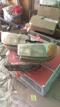 GMC Sierra Headlights