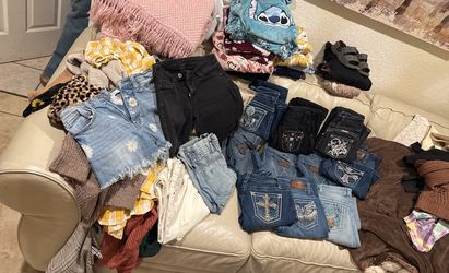 Jeans Pantalones Boots Botas Crocs Vest Chaleco Hoodie Sudadera Shorts 