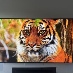 Perfect Condition LG G1 OLED TV 77”