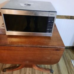 Microwave.  Panasonic. 