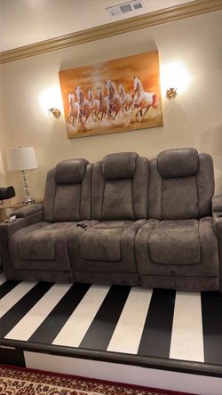 Recliner sofa