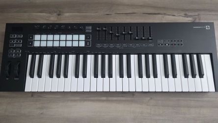 Novation Launchkey 49 MK3 MIDI Keyboard Controller