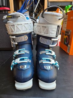 Womens Ski Boots
