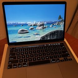 MacBook Pro 13” (2020) – 16GB RAM / 512GB SSD – Excellent