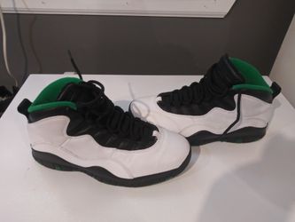 Jordans Size 9.     
