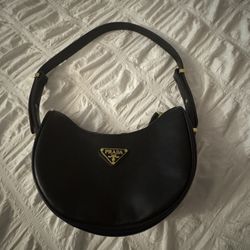 Black Prada Arque Bag
