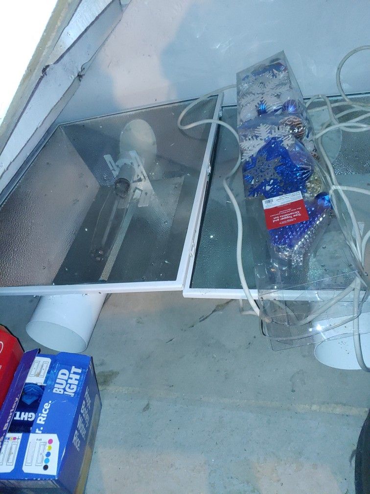 Power Inverters With Timers And Lights