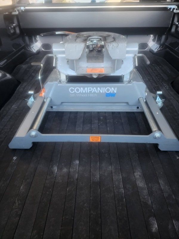 B&W Companion Slider