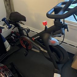 Peloton Bike  Barely Used 2020 $650