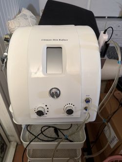Hydrodermabrasion & Microcurrent Facial Machine - Ultimate Skin Refiner